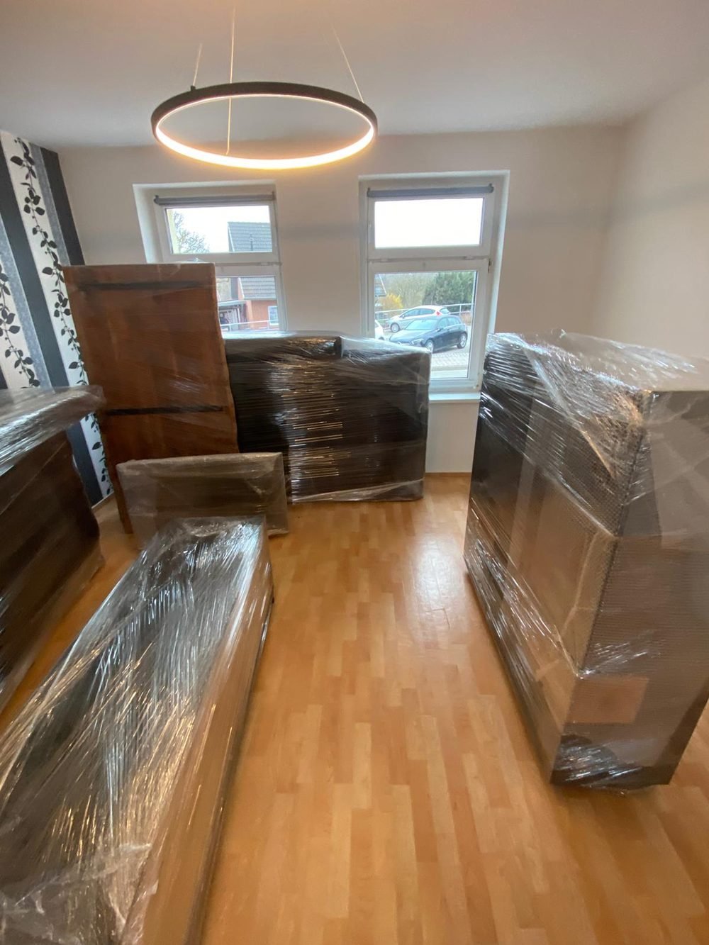 Sorgfältig verpackte Möbel